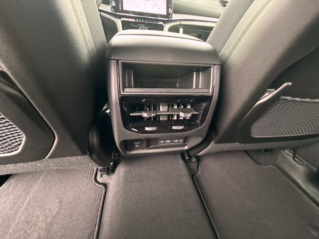New 2026 Jeep Grand Cherokee Altitude AWD/4WD image 24