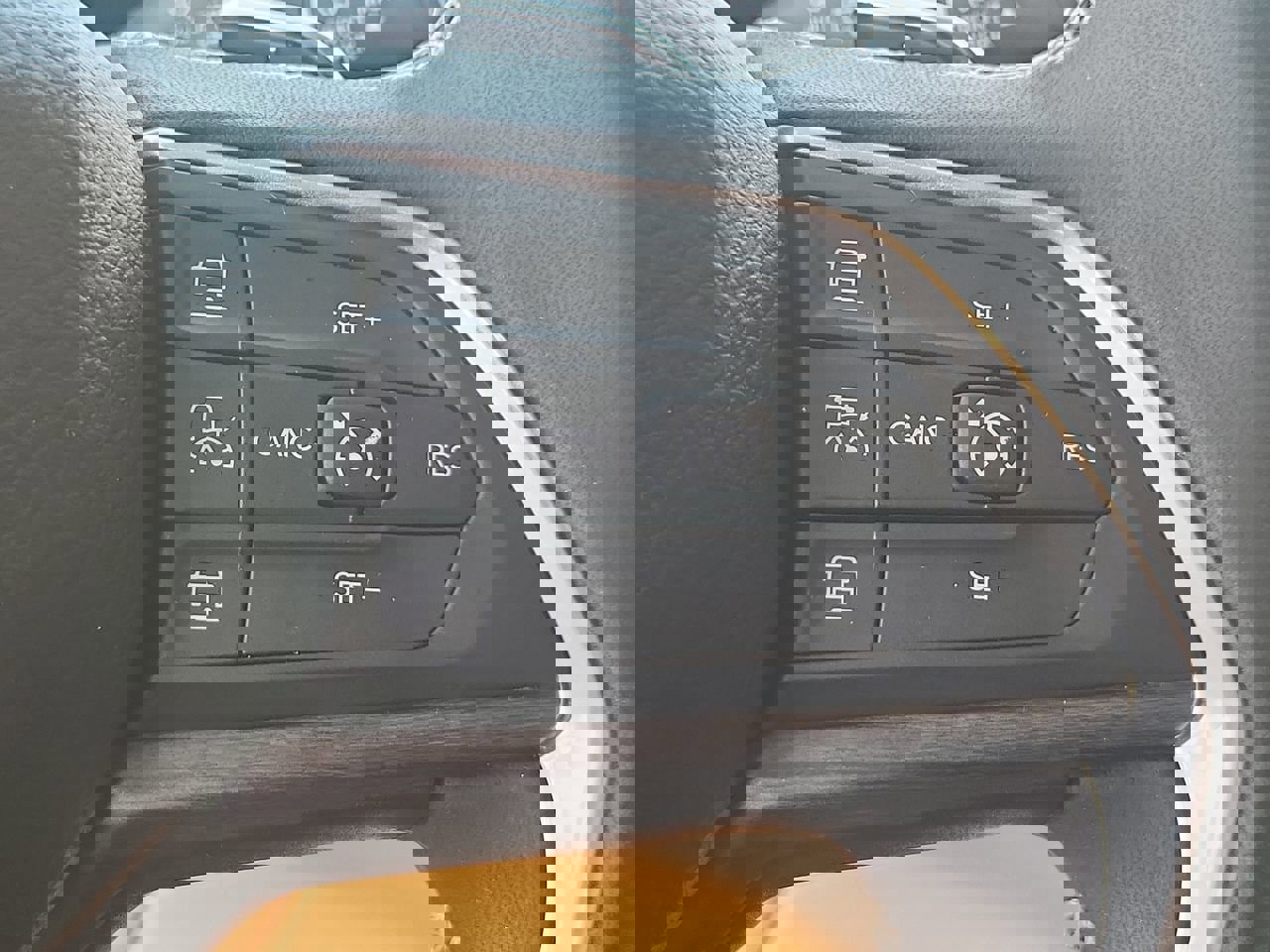 Used 2024 Jeep Grand Cherokee Limited image 28