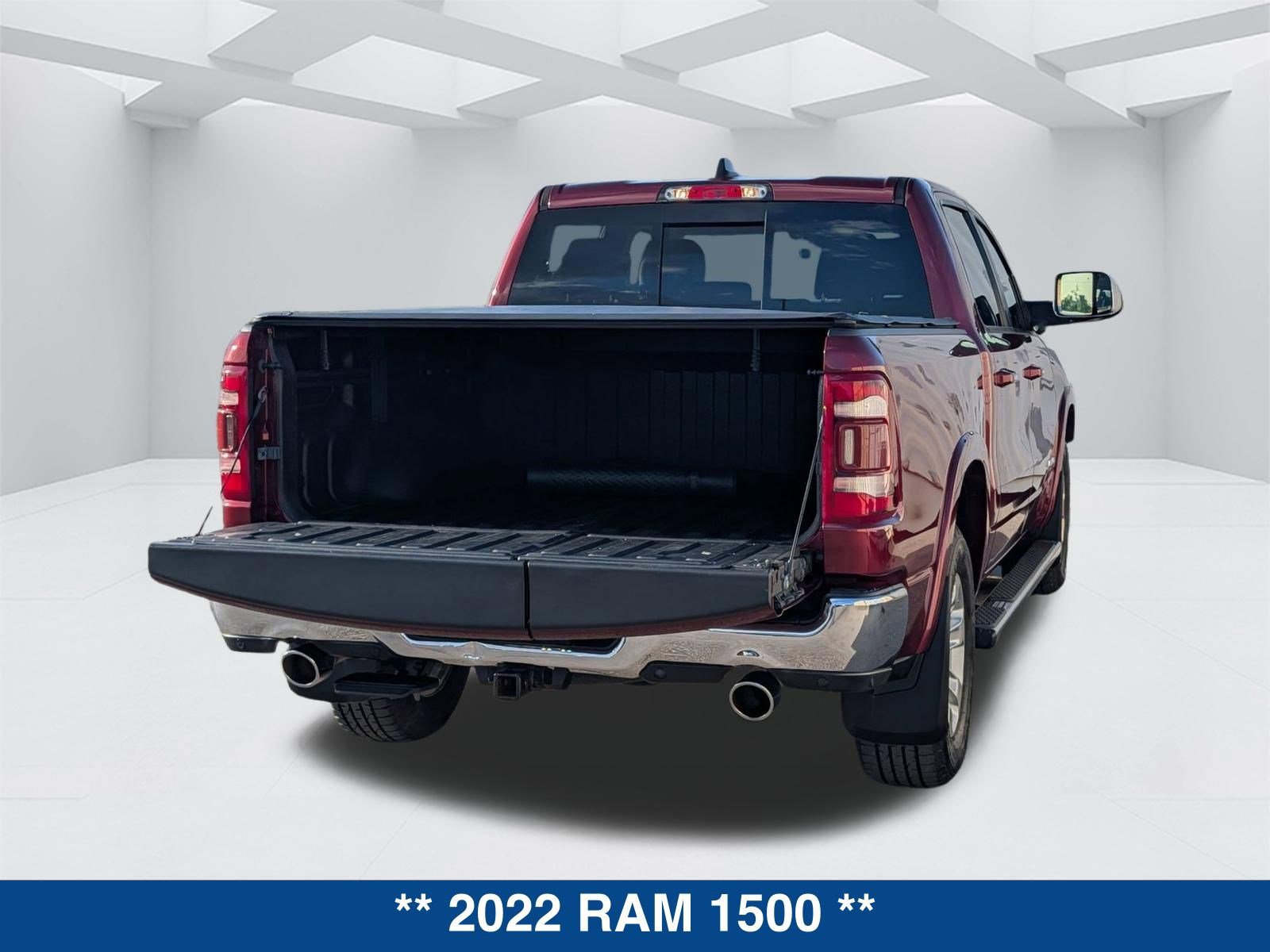 Used 2022 RAM 1500 Laramie AWD/4WD image 15