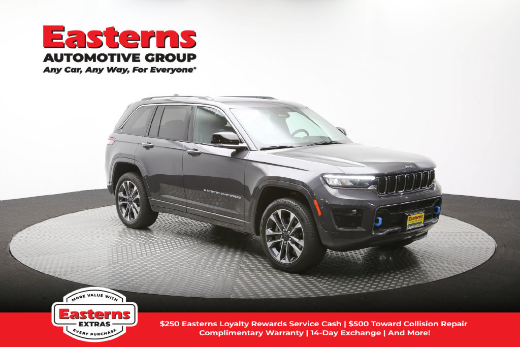 Used 2023 Jeep Grand Cherokee Overland AWD/4WD image 52