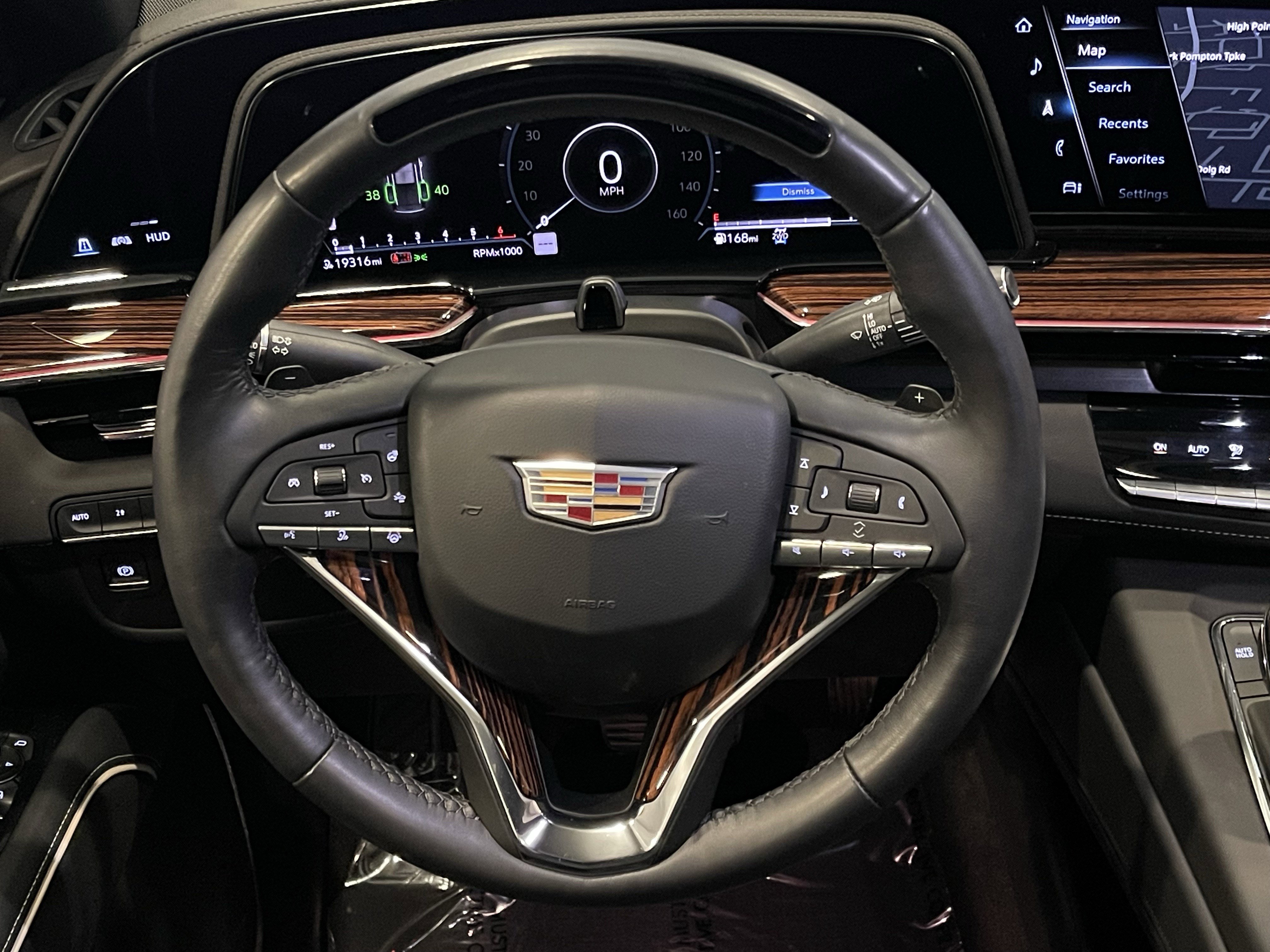 Used 2024 Cadillac Escalade Premium Luxury w/ LPO, Floor Liner Package AWD/4WD image 19