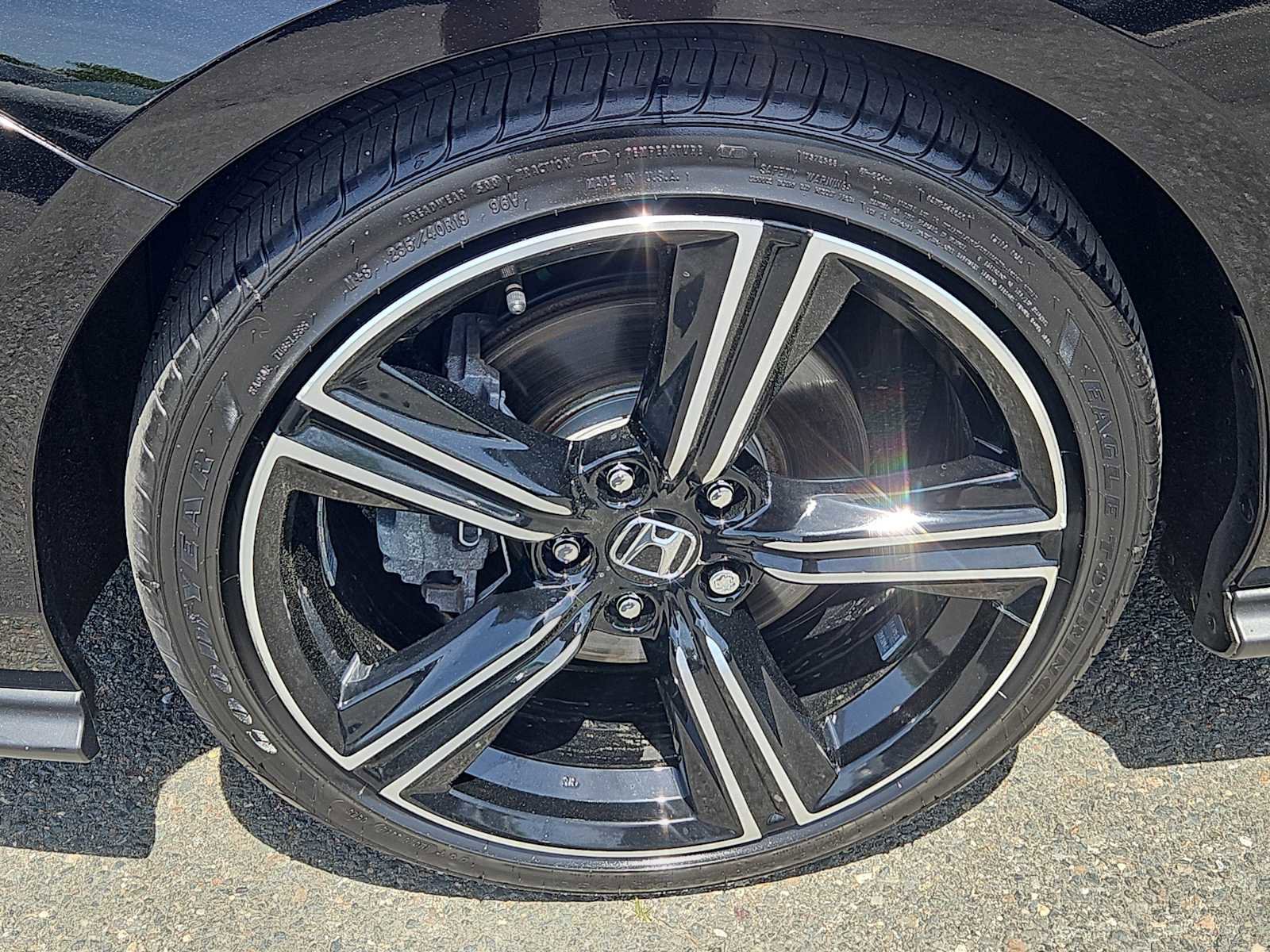 Used 2024 Honda Accord Sport image 2