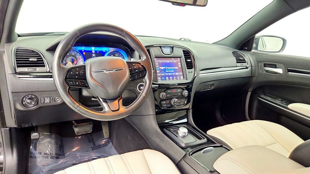 Used 2020 Chrysler 300 S AWD/4WD image 12