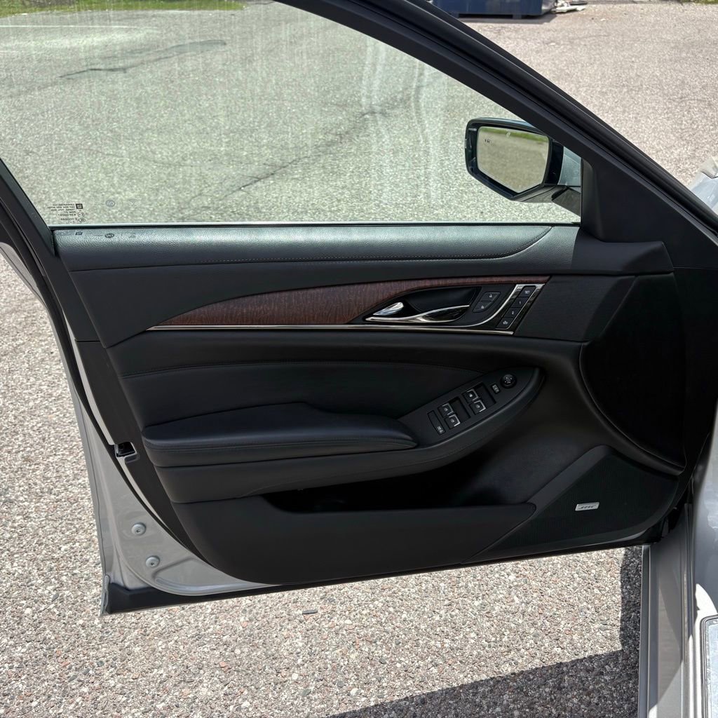 Used 2018 Cadillac CTS Luxury image 10