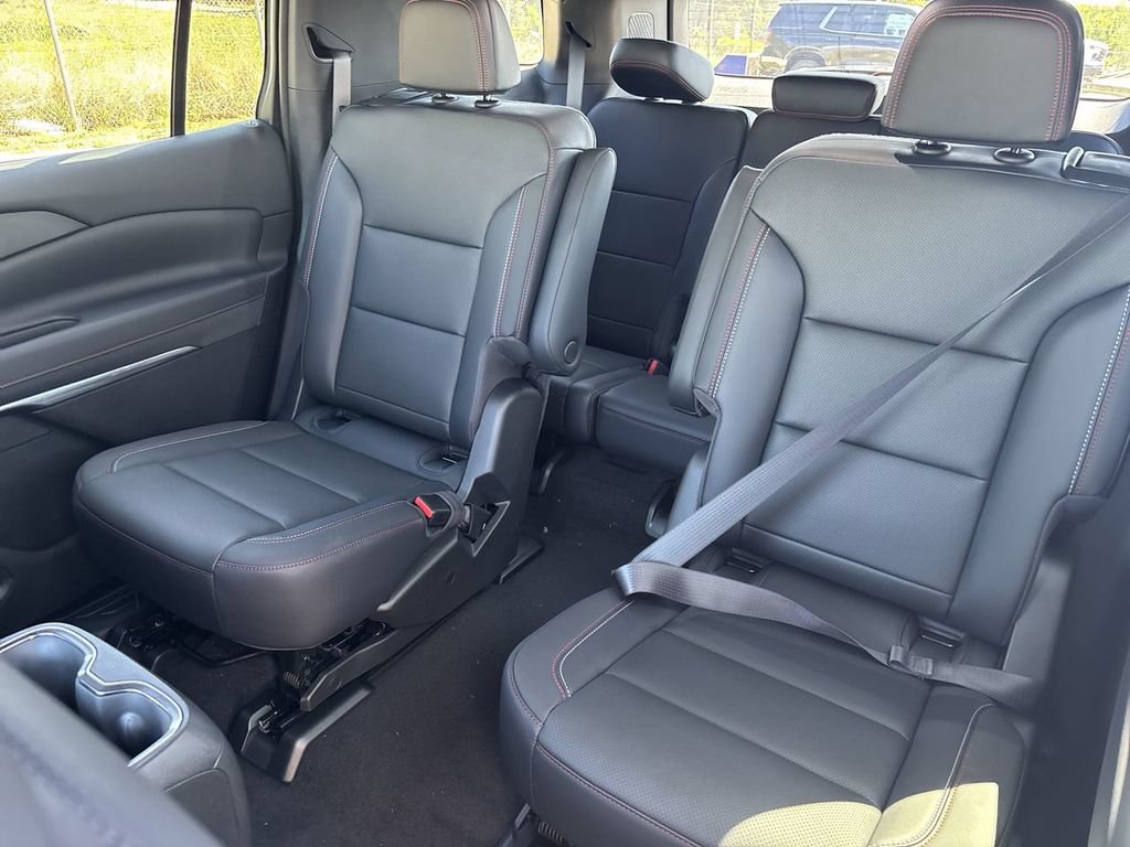 New 2026 Chevrolet Traverse Z71 w/ Enhanced Driving Package AWD/4WD image 26
