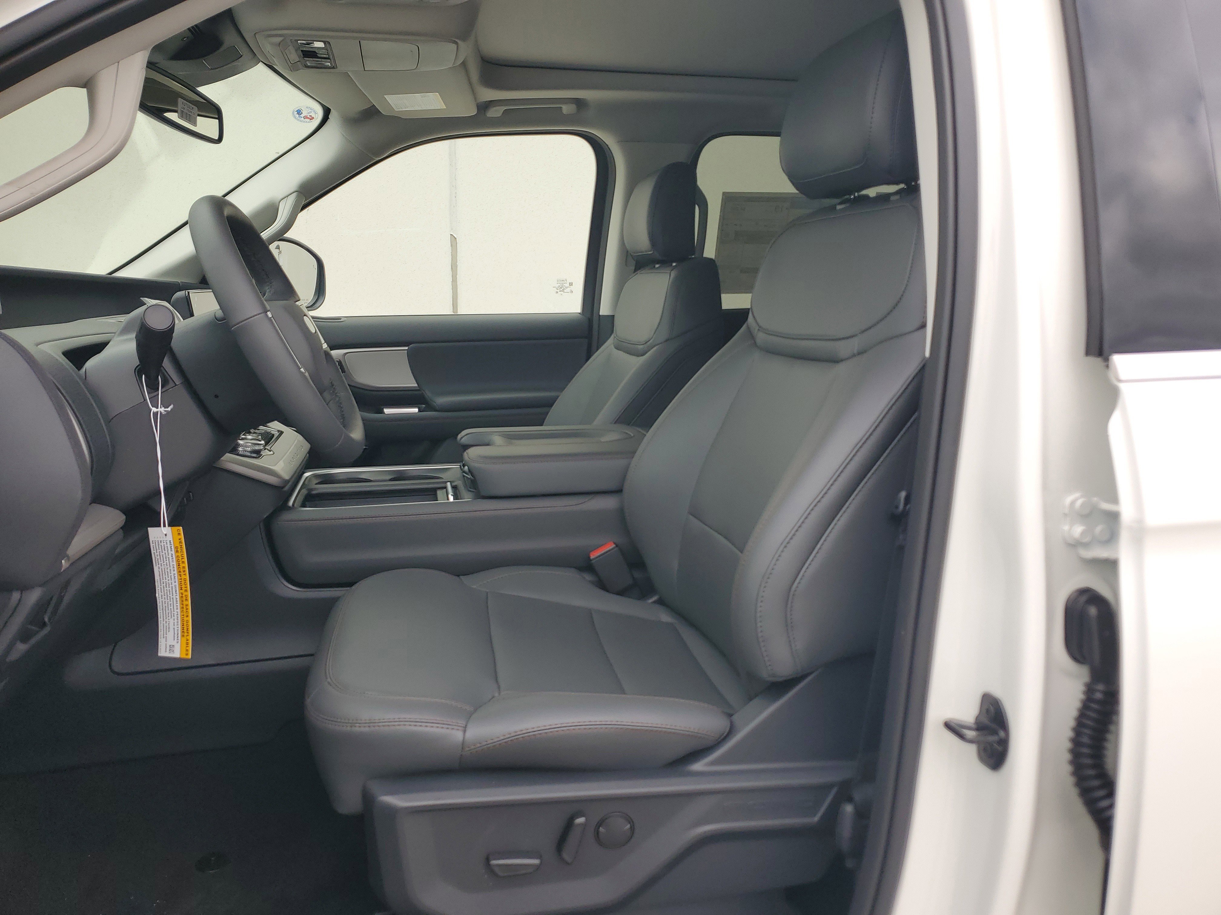 New 2025 Ford Expedition Max Active image 10