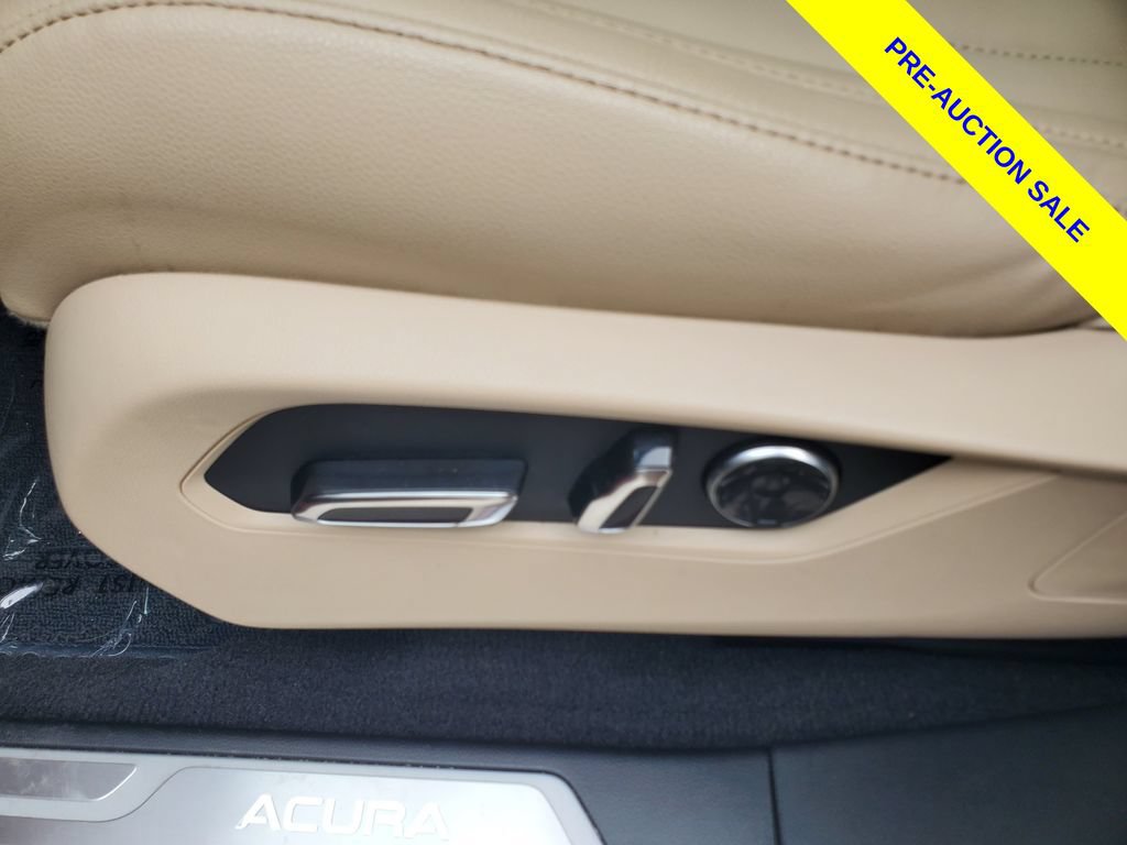 Used 2024 Acura RDX SH-AWD image 17