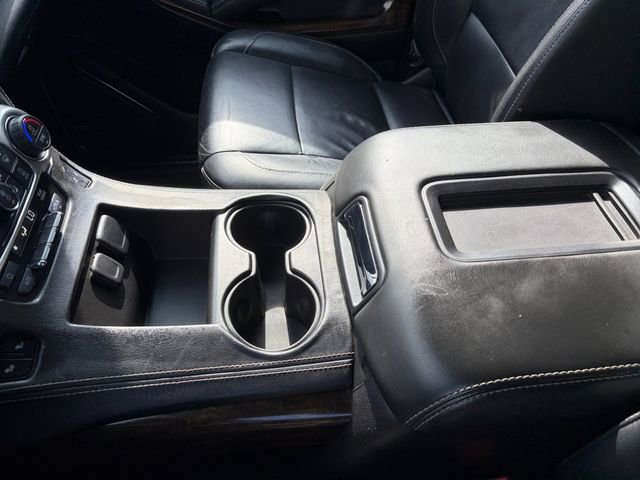 Used 2016 Chevrolet Suburban LT RWD image 25