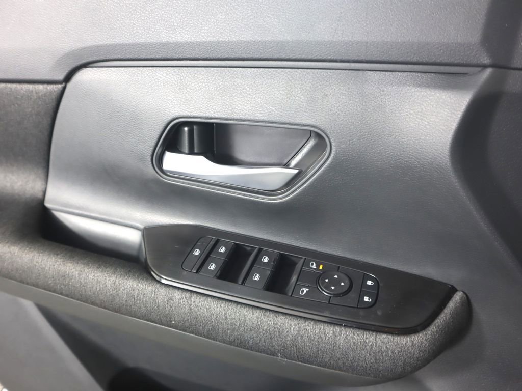 New 2026 Nissan Kicks SV w/ Cold Weather Package image 16