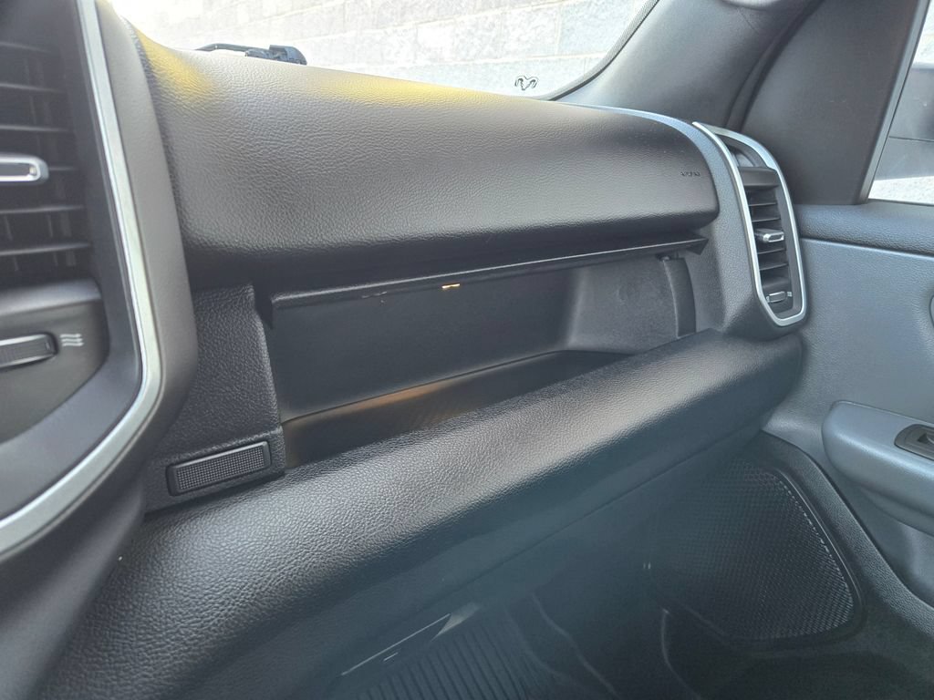 Used 2022 RAM 1500 Big Horn AWD/4WD image 37