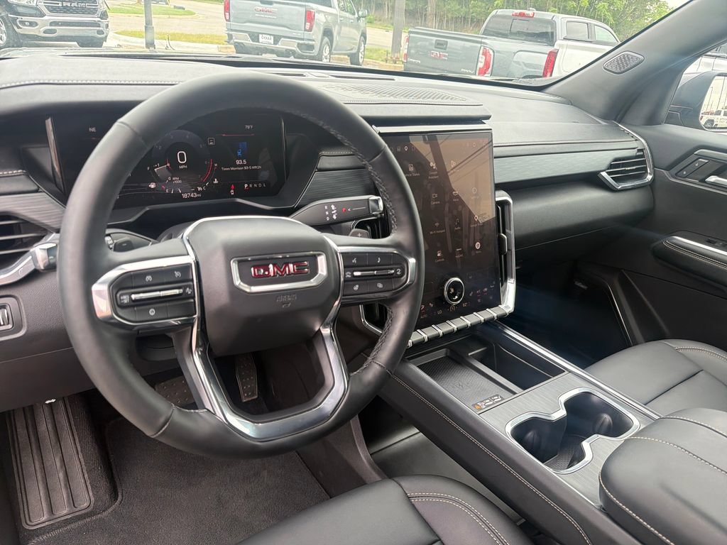 Used 2024 GMC Acadia Elevation w/ Luxury Package FWD image 13