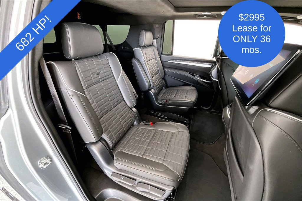 Used 2025 Cadillac Escalade ESV V AWD/4WD image 35