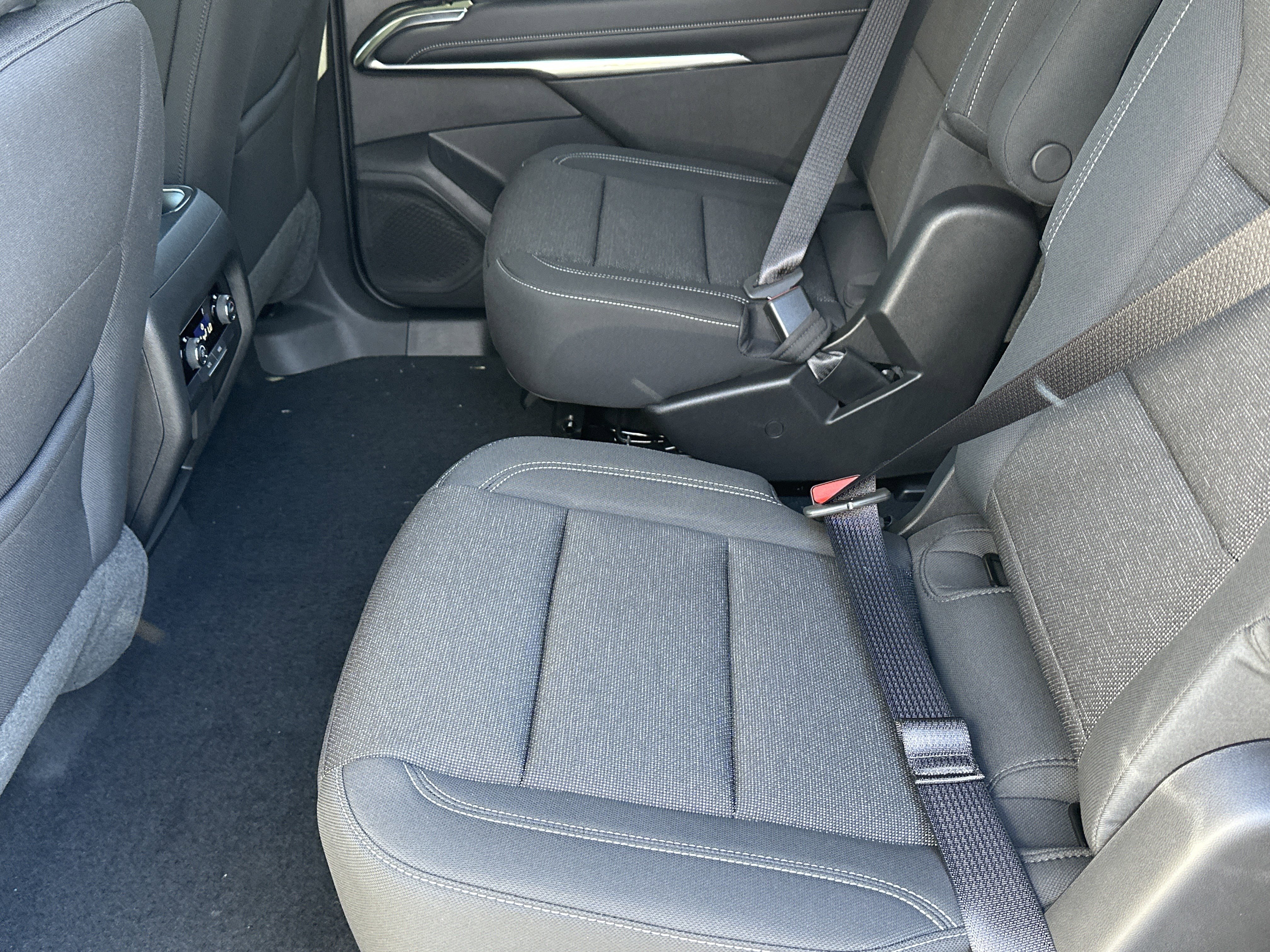 New 2025 Chevrolet Traverse LT w/ Driver Confidence Package image 19