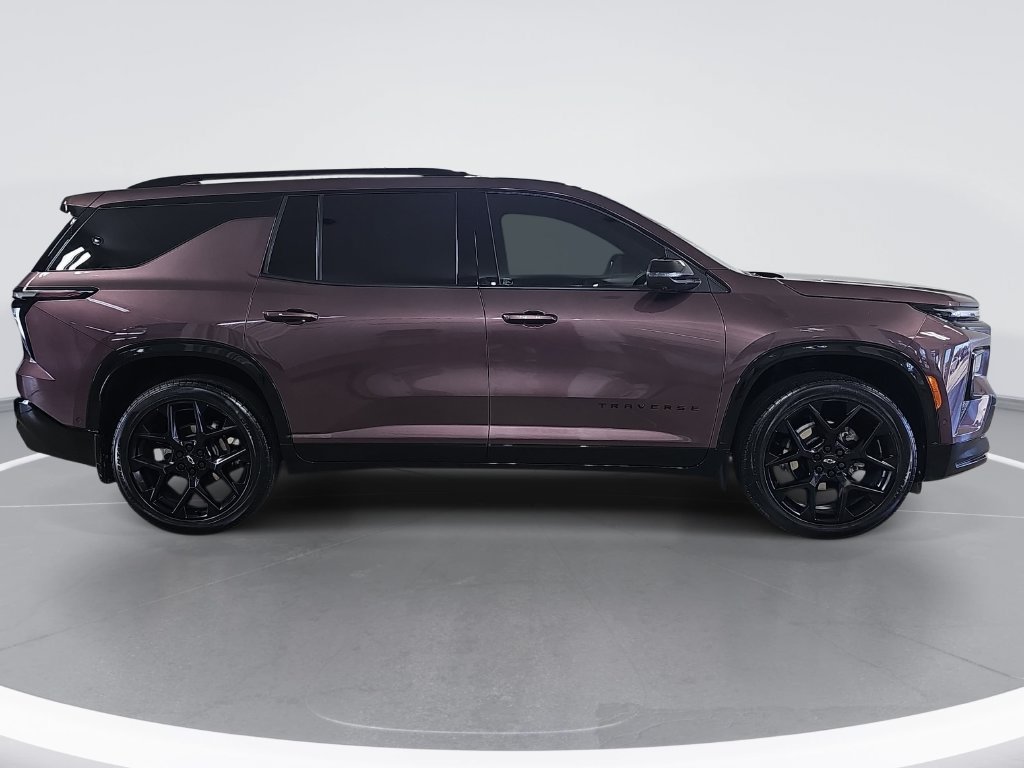 Certified 2024 Chevrolet Traverse RS w/ LPO, Floor Liner Package AWD/4WD image 2