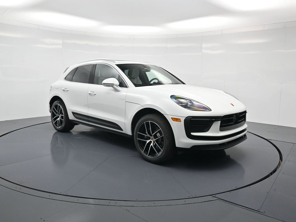New 2026 Porsche Macan image 29