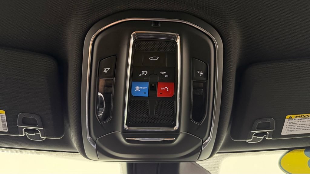 Used 2023 Jeep Grand Cherokee Altitude AWD/4WD image 26