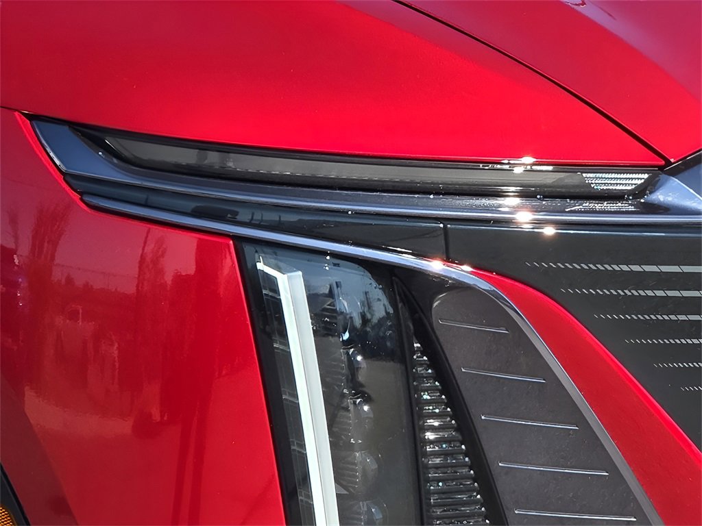 New 2025 Cadillac Lyriq Sport image 8