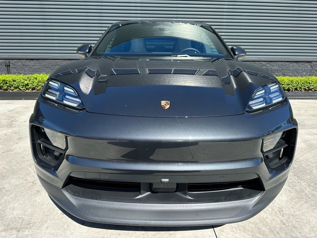Used 2026 Porsche Macan 4 Electric AWD/4WD image 8