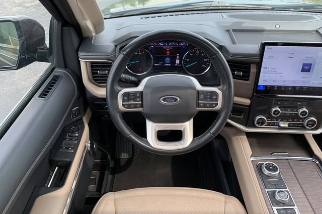 Used 2024 Ford Expedition Max Limited AWD/4WD image 17