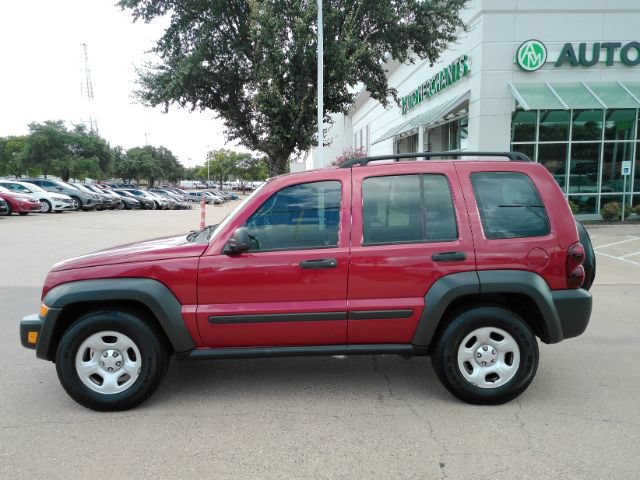 Used 2006 Jeep Liberty Sport RWD image 8