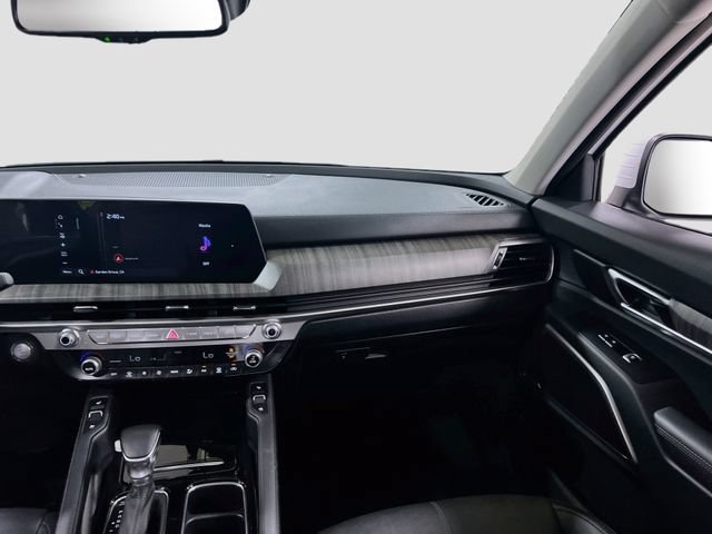 Certified 2024 Kia Telluride EX w/ EX Captain's Chair Package FWD image 25