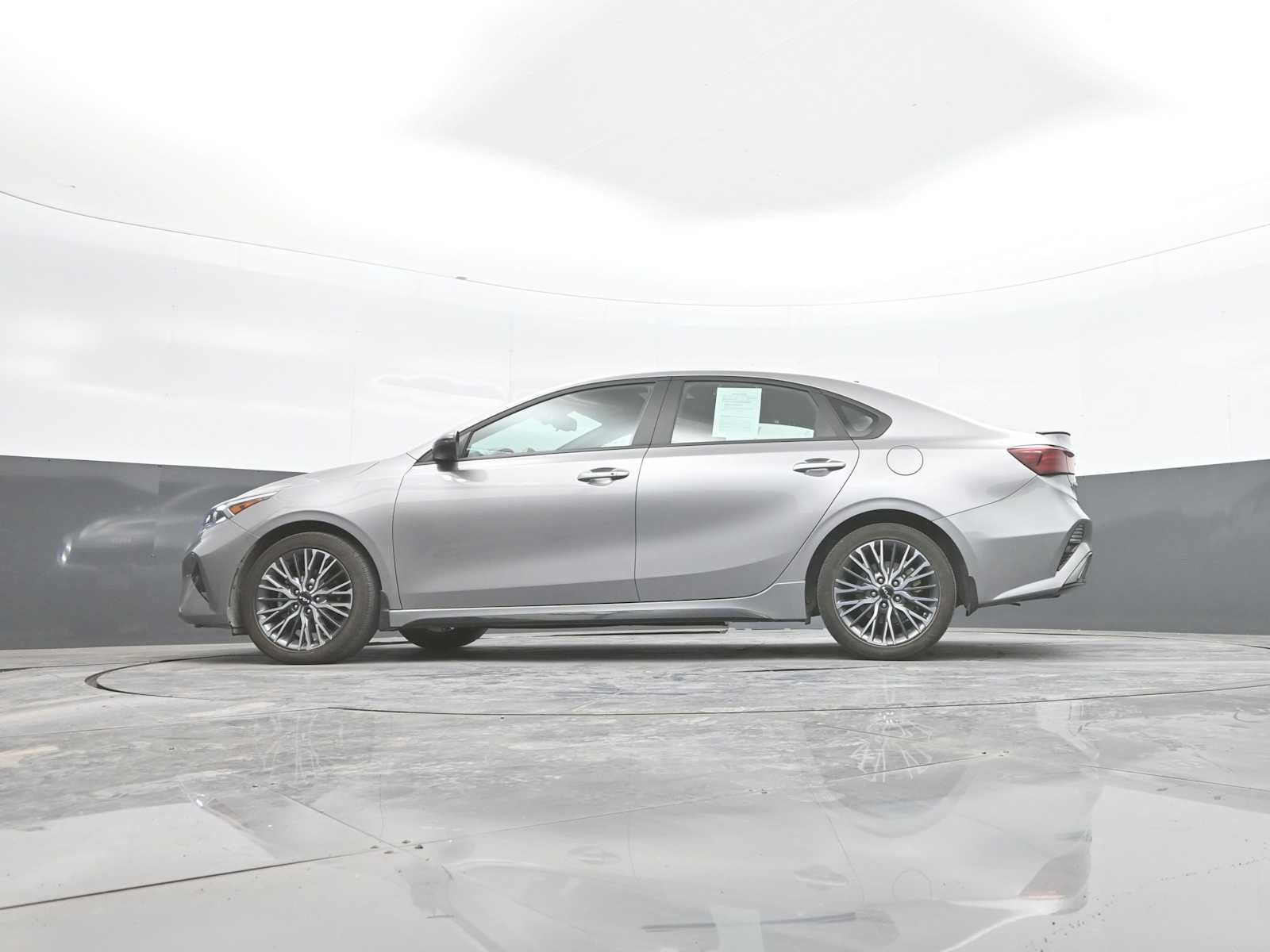 Used 2023 Kia Forte GT-Line w/ GT-Line Premium Package FWD image 40