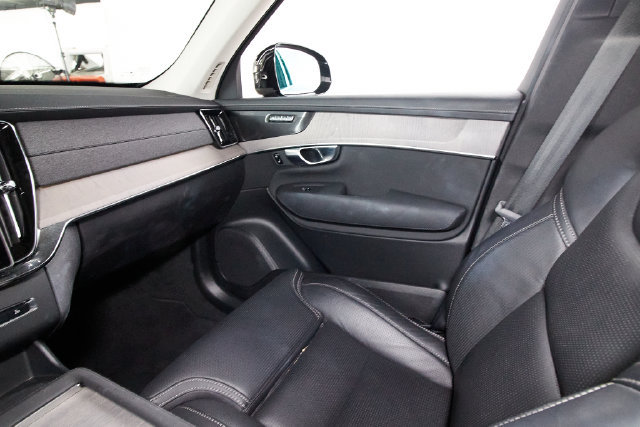Used 2026 Volvo XC90 B6 Ultra AWD/4WD image 8