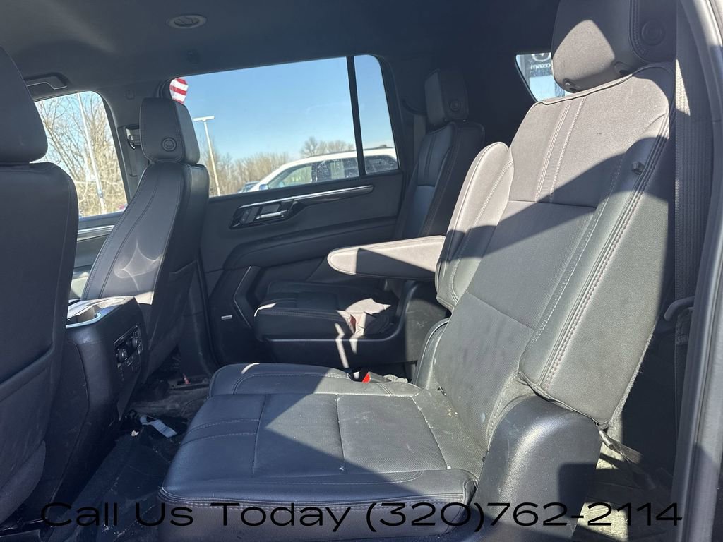 Certified 2025 Chevrolet Suburban RST w/ Comfort Package AWD/4WD image 12
