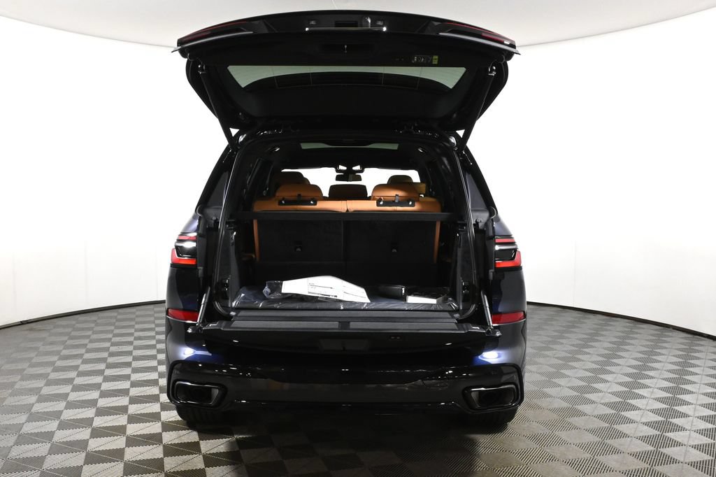 Used 2027 BMW X7 xDrive40i w/ M Sport Package AWD/4WD image 37