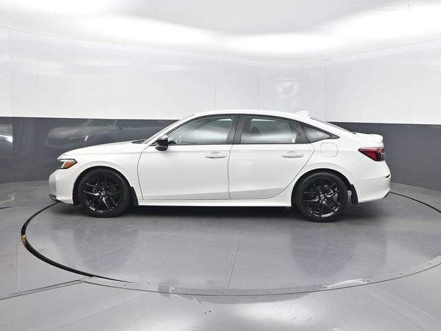 Used 2025 Honda Civic Sport image 3