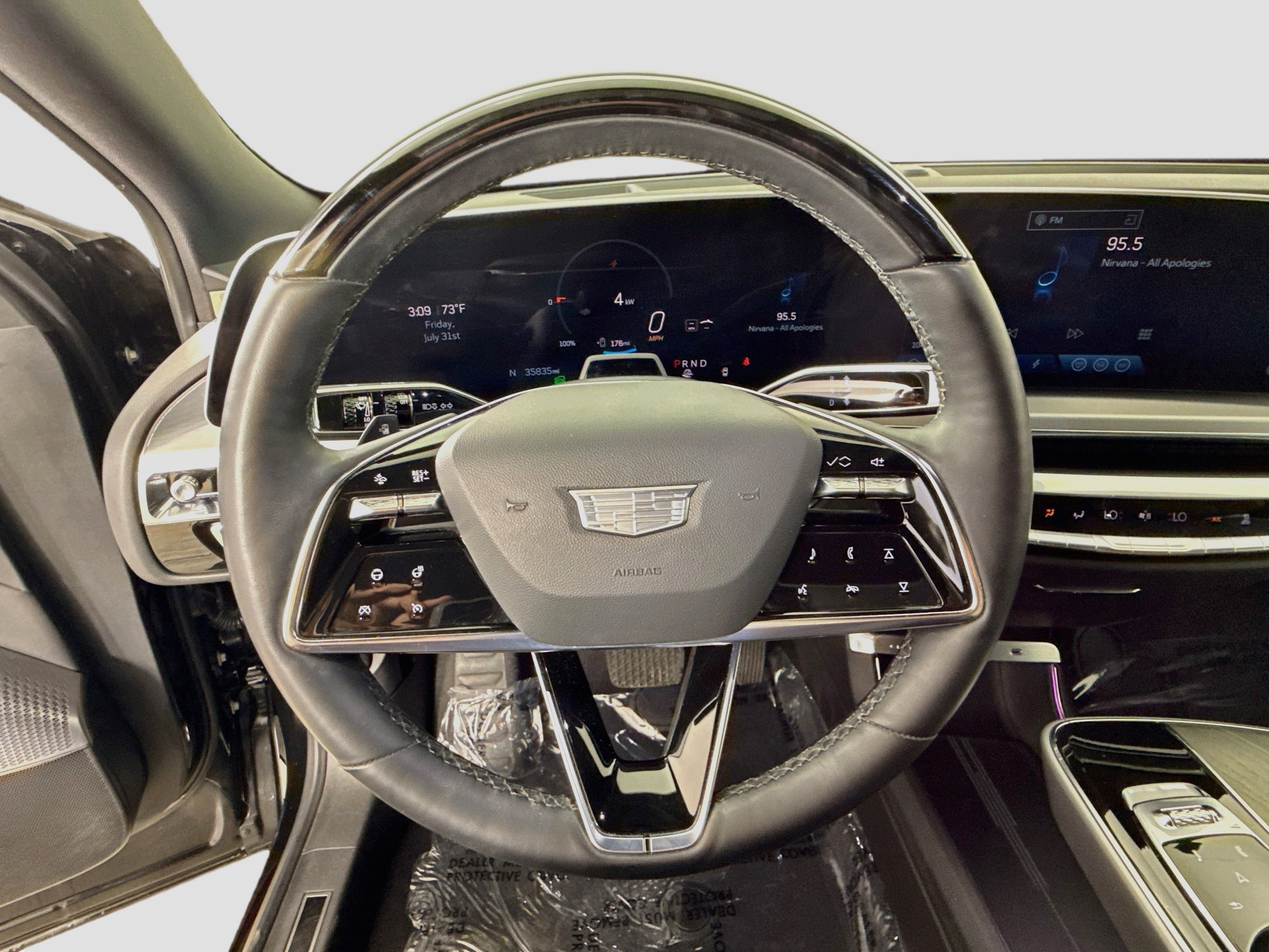 Used 2023 Cadillac Lyriq 2WD image 13