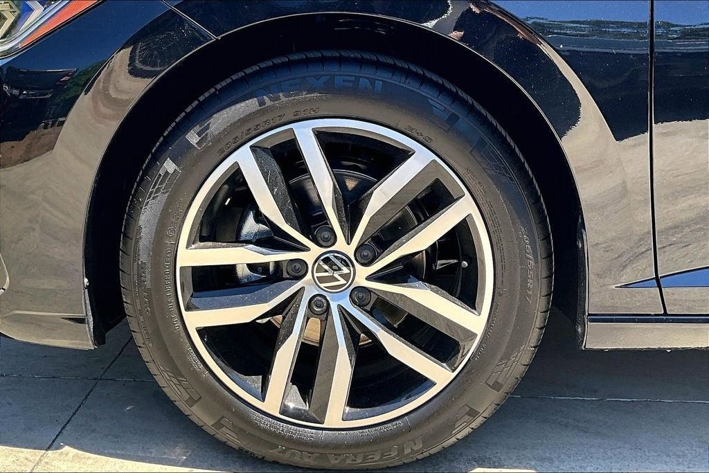 New 2026 Volkswagen Jetta SE FWD image 8