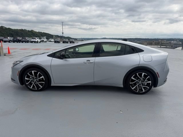 Certified 2024 Toyota Prius Prime FWD image 9