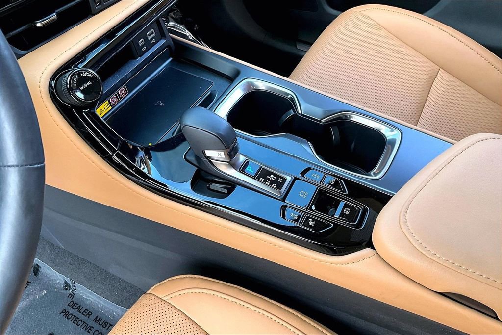 Used 2025 Lexus NX 350 350 Premium w/ Accessory Package (2T) image 16