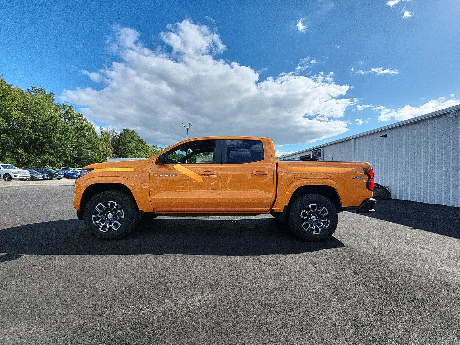 New 2026 Chevrolet Colorado Z71 w/ Technology Package image 2