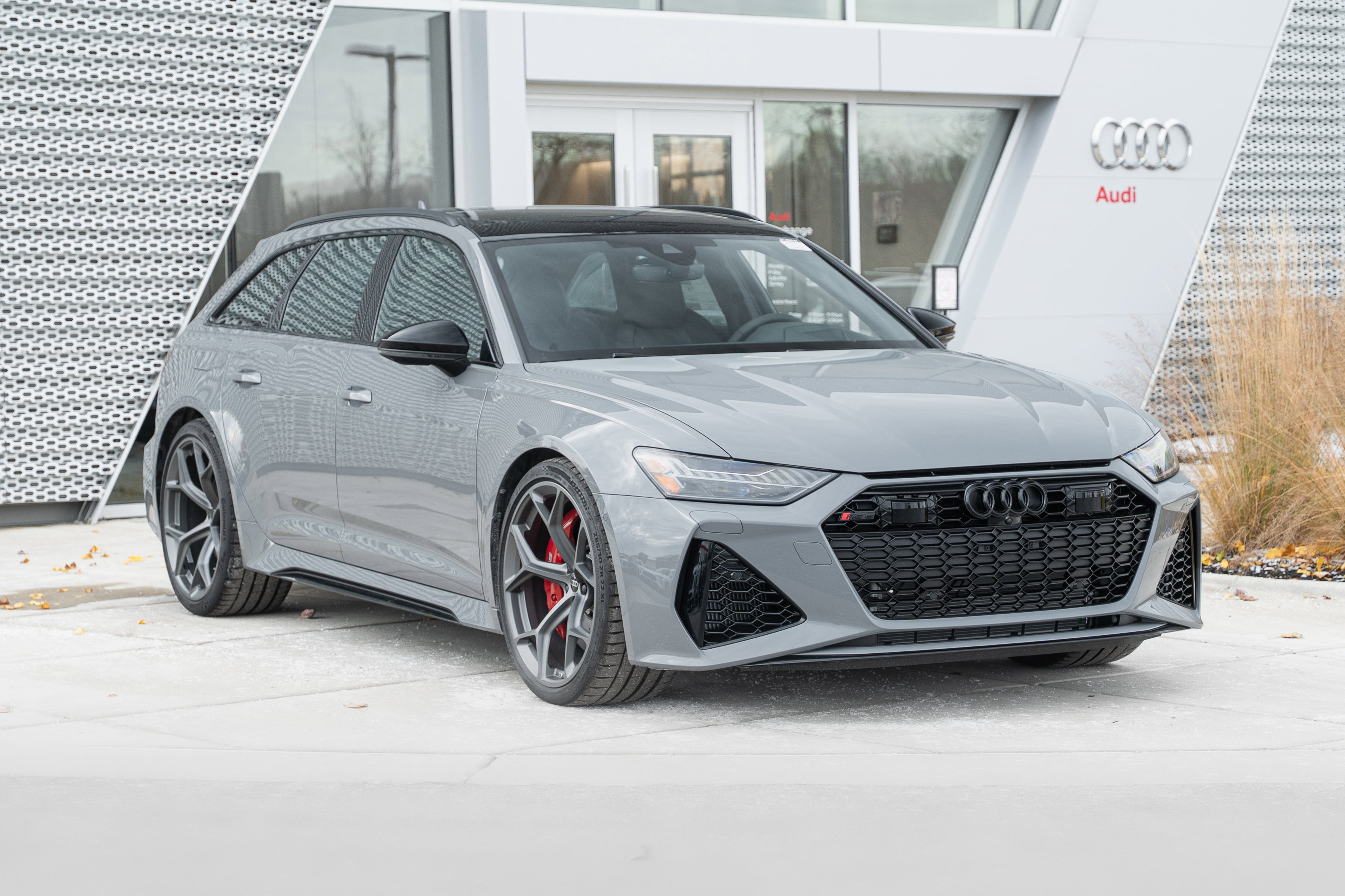 New 2026 Audi RS 6 performance image 2