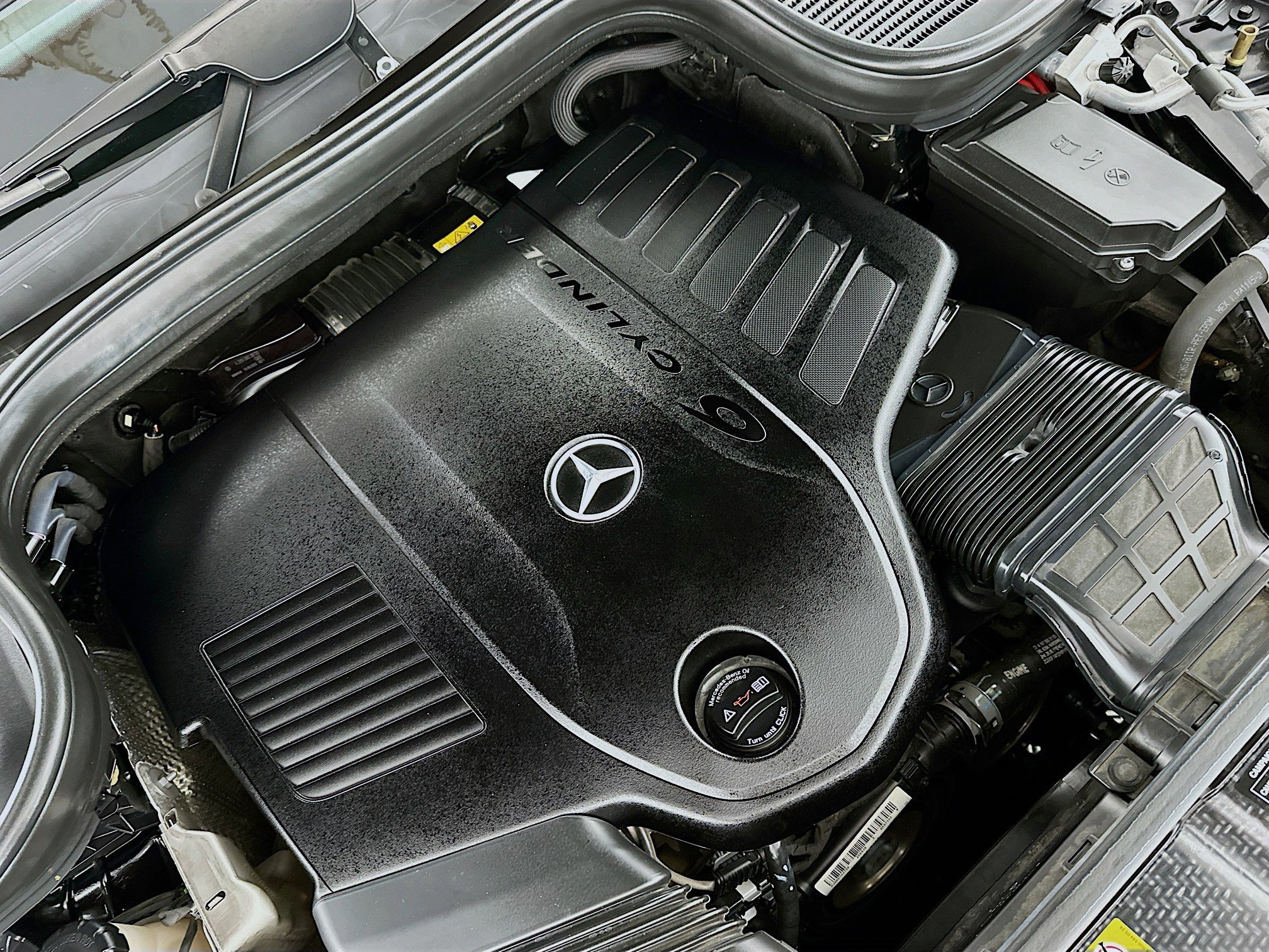 Used 2023 Mercedes-Benz GLE 450 4MATIC w/ AMG Line Exterior image 32