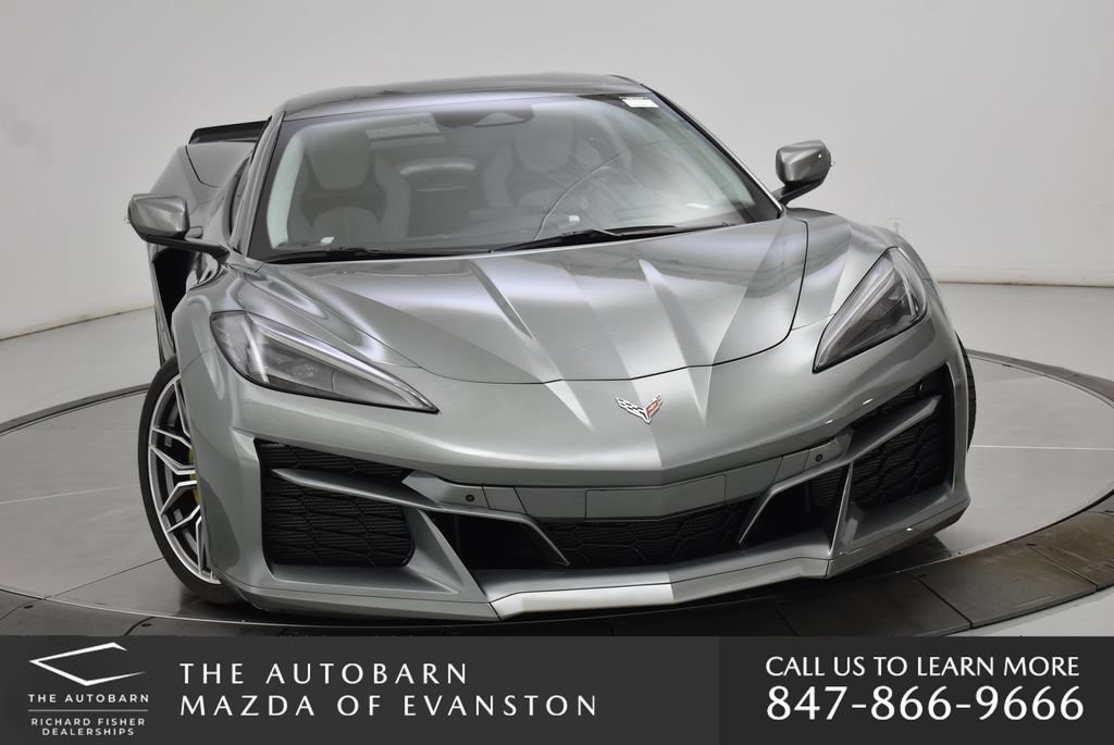 Used 2024 Chevrolet Corvette Z06 RWD image 4