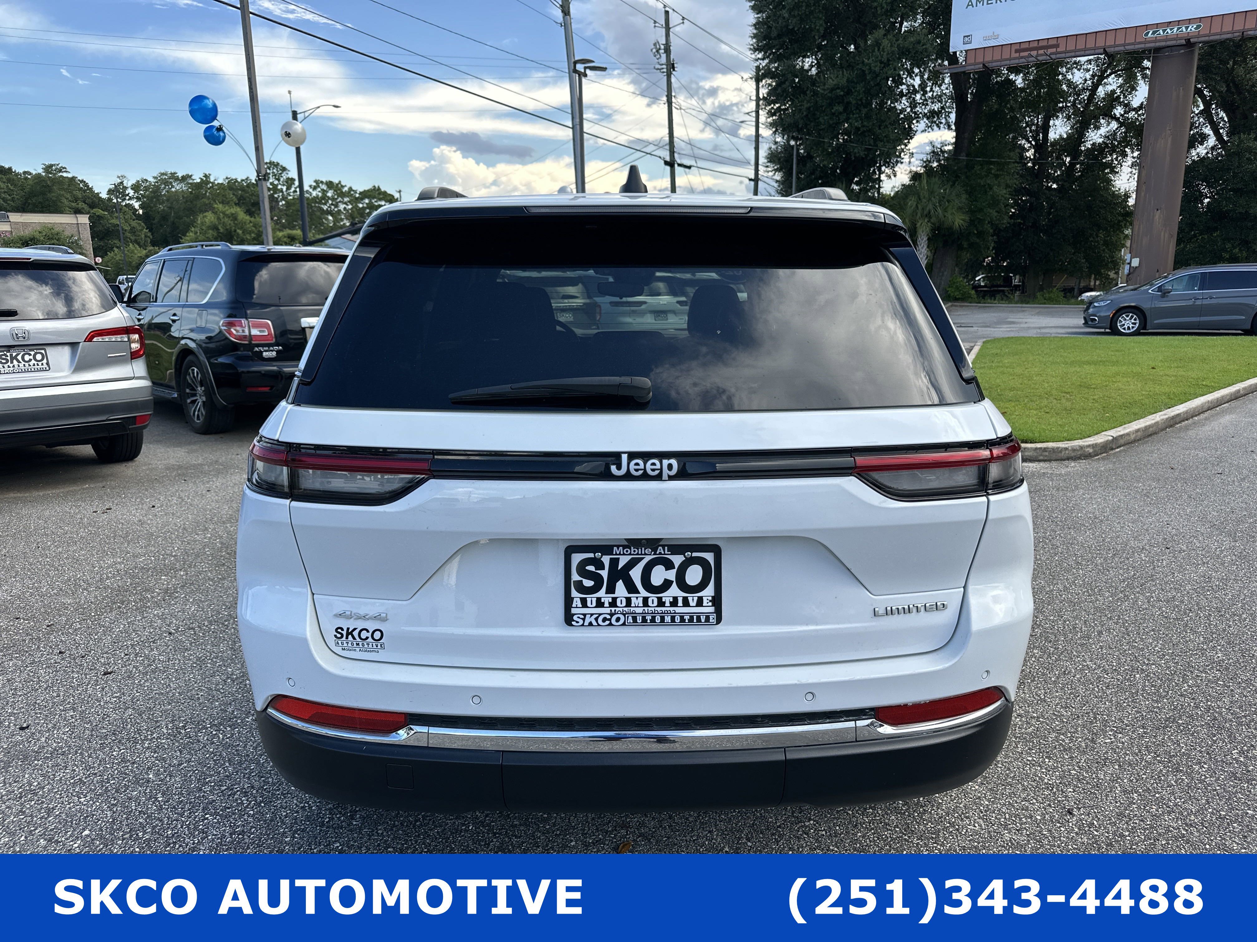 Used 2024 Jeep Grand Cherokee Limited image 4