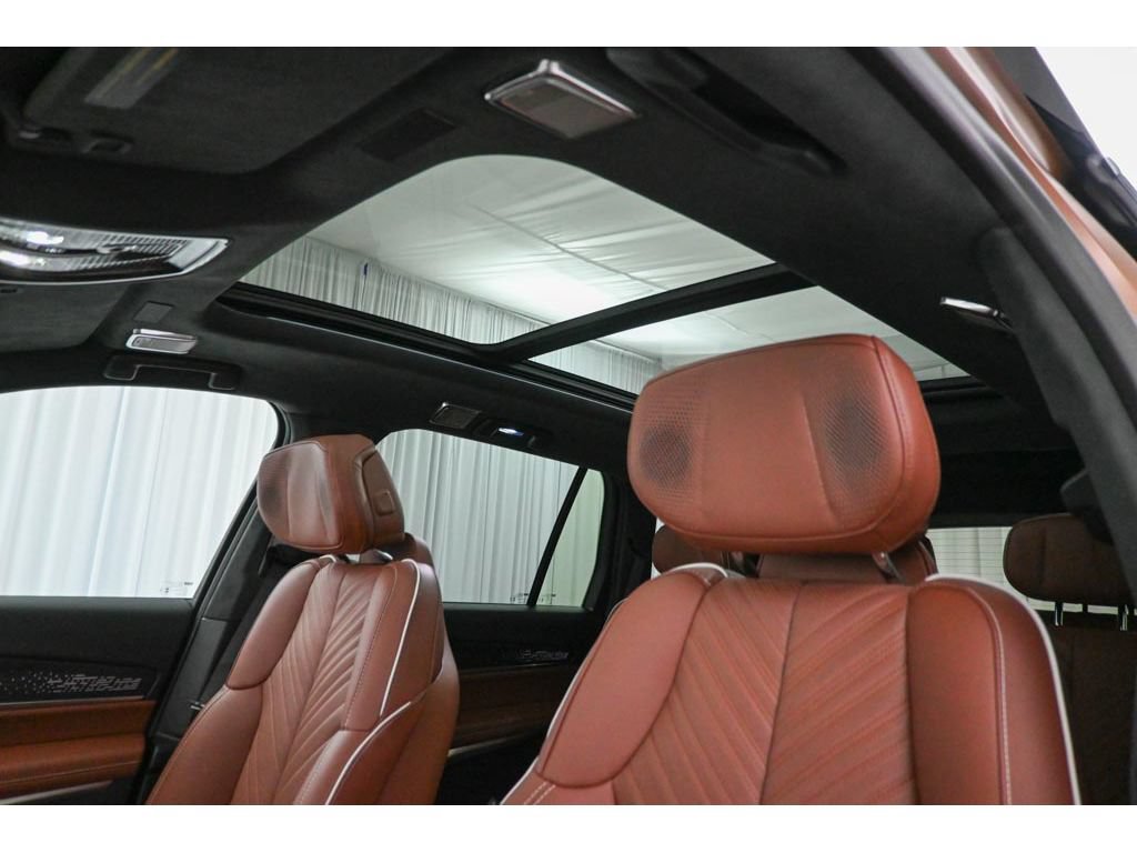New 2027 Cadillac Vistiq Platinum AWD/4WD image 30