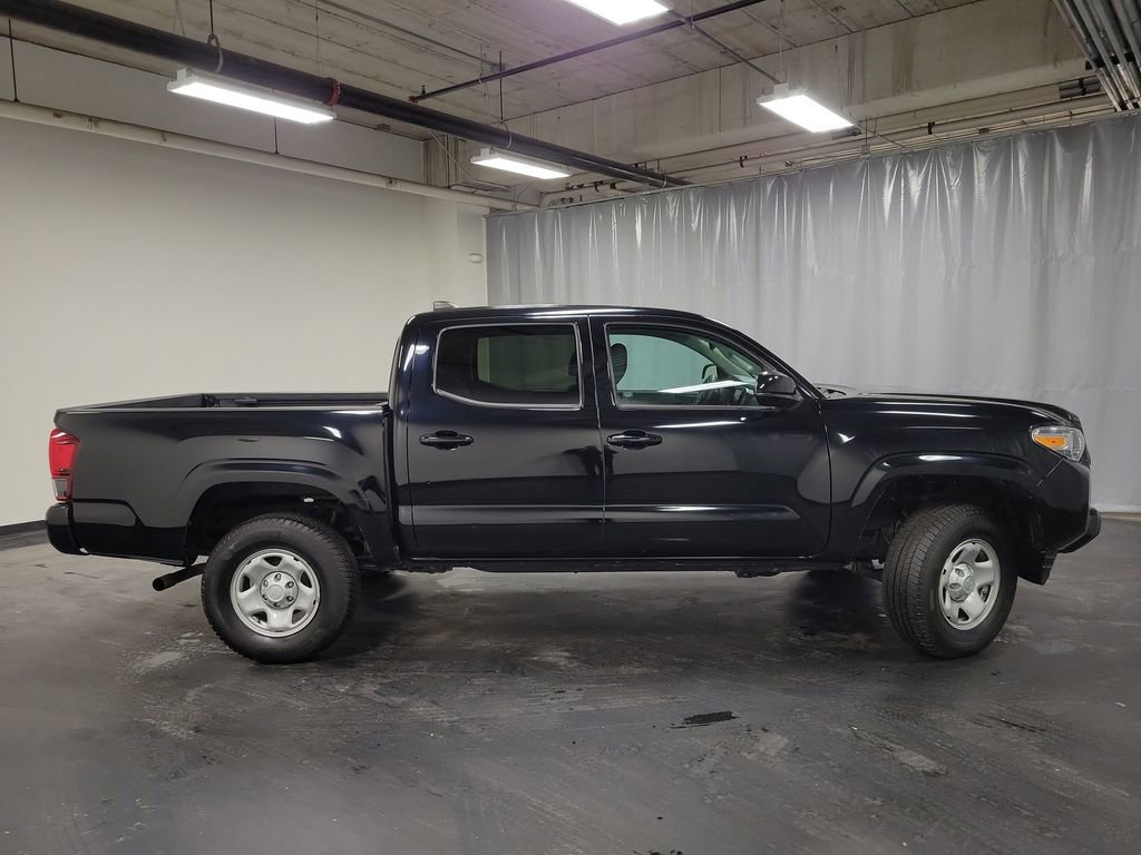 Used 2022 Toyota Tacoma SR image 9