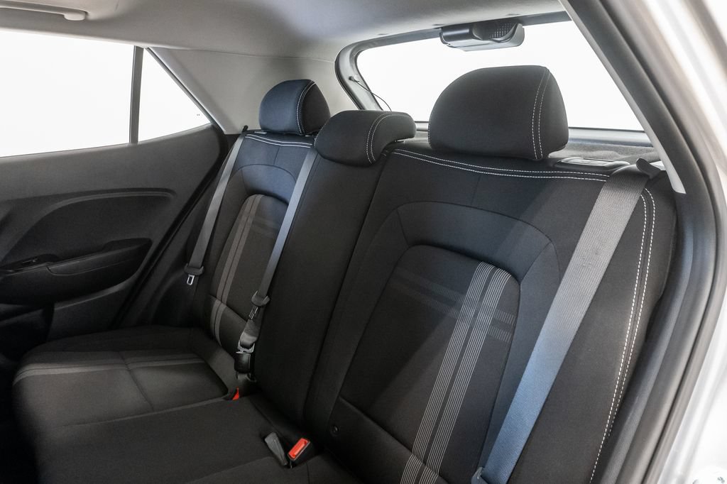 Used 2025 Hyundai Venue SEL FWD image 26