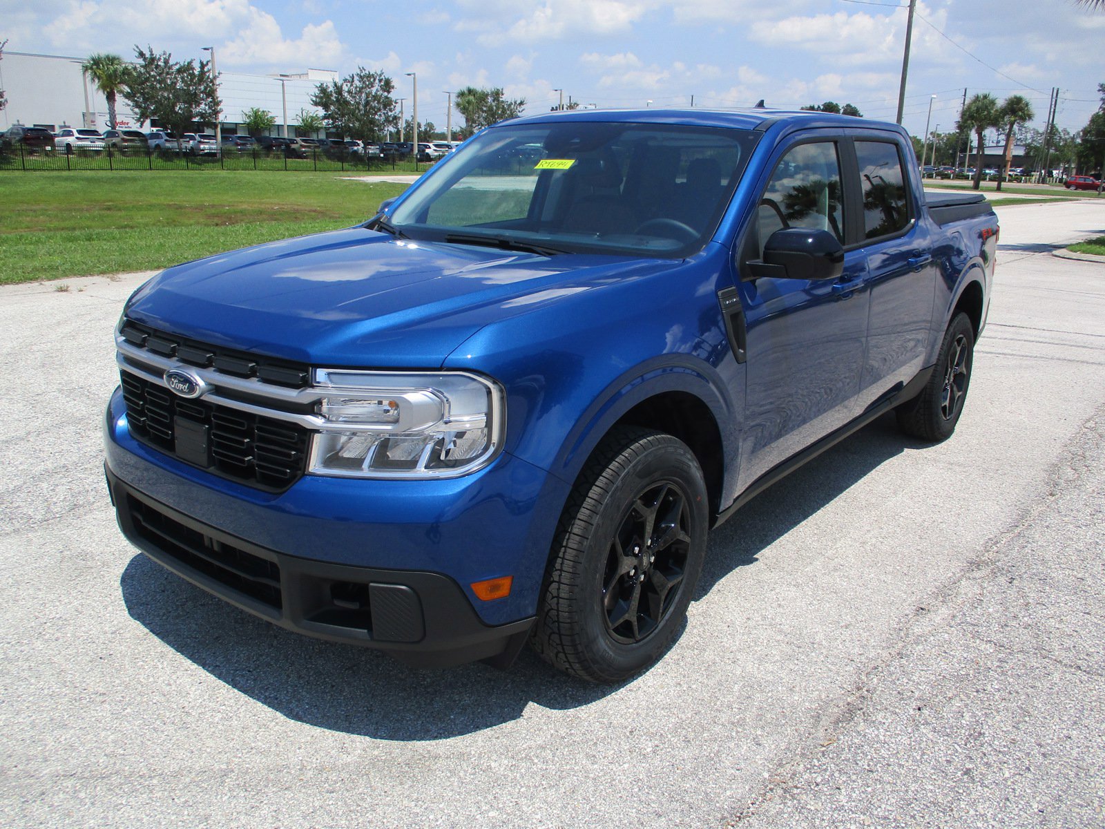 Used 2024 Ford Maverick Lariat w/ FX4 Off-Road Package image 3