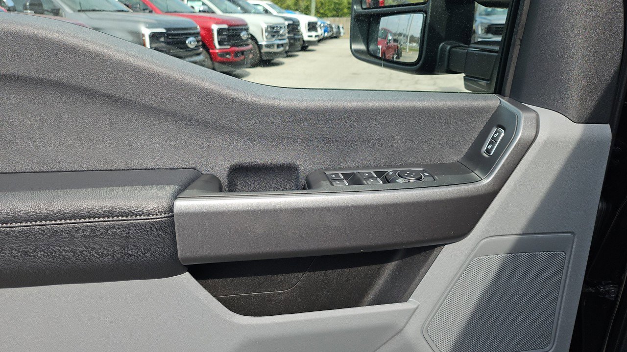 New 2026 Ford F250 XL w/ STX Appearance Package AWD/4WD image 6