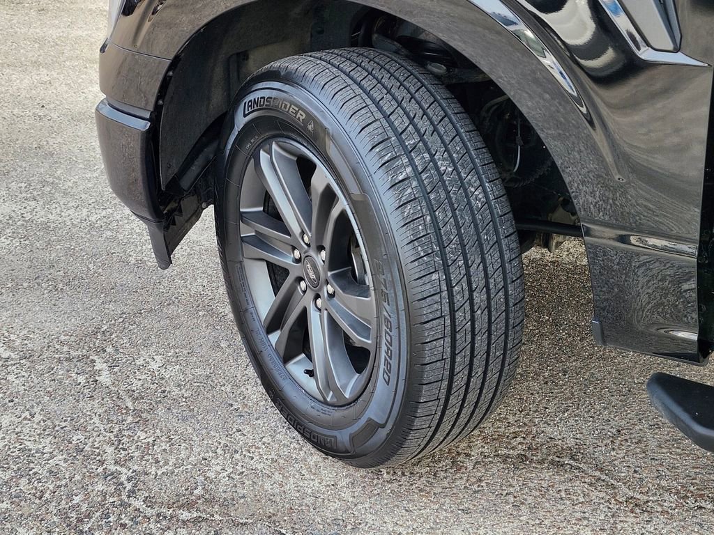 Certified 2023 Ford F150 XLT w/ Equipment Group 302A High image 33