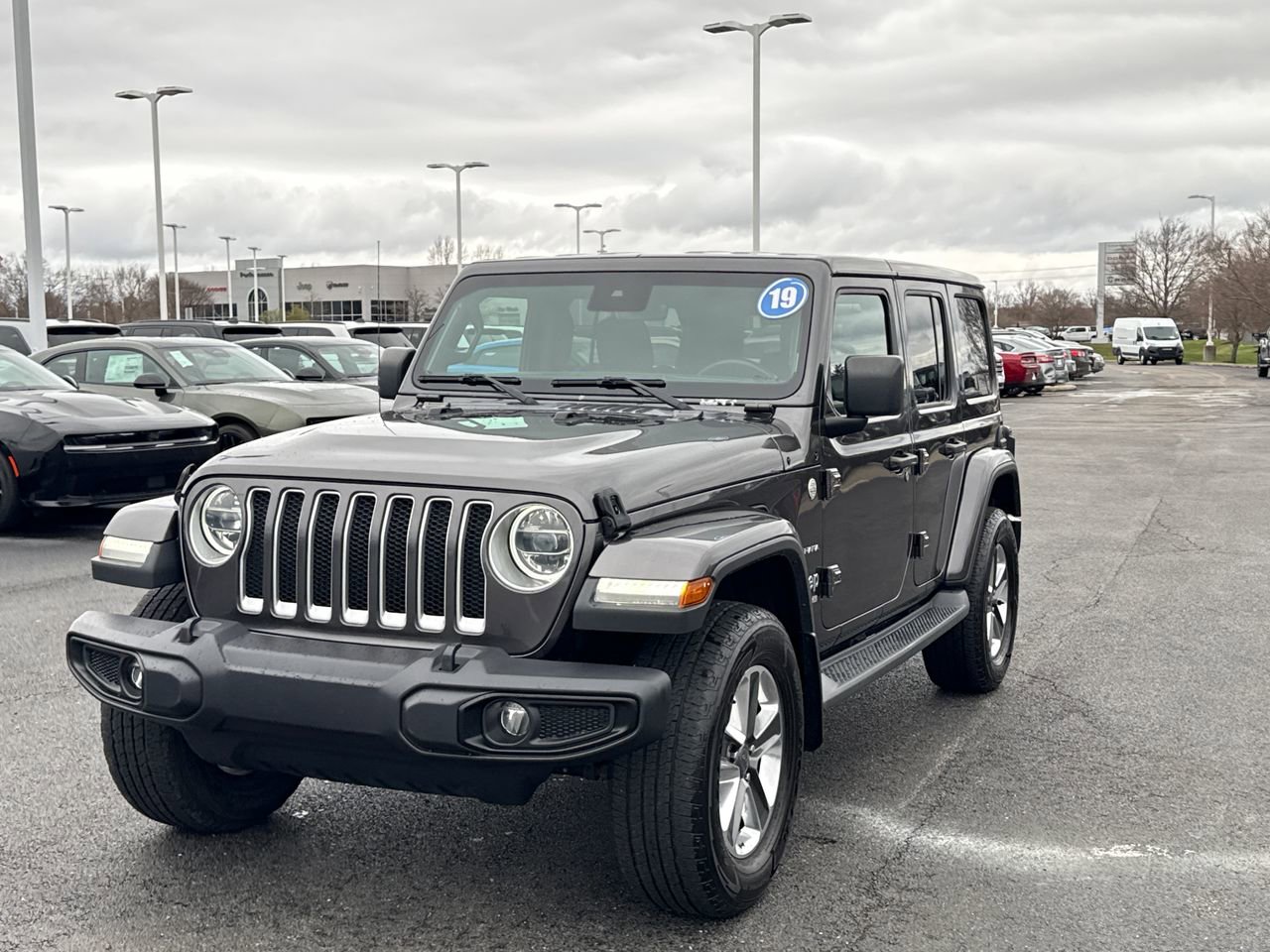 Used 2019 Jeep Wrangler Unlimited Sahara w/ Dual Top Group image 7