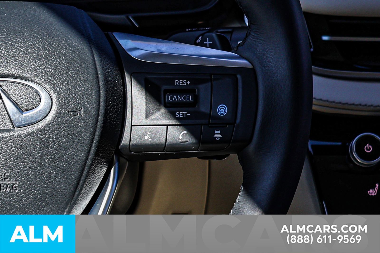 Used 2025 INFINITI QX60 Luxe w/ Cargo Package image 31