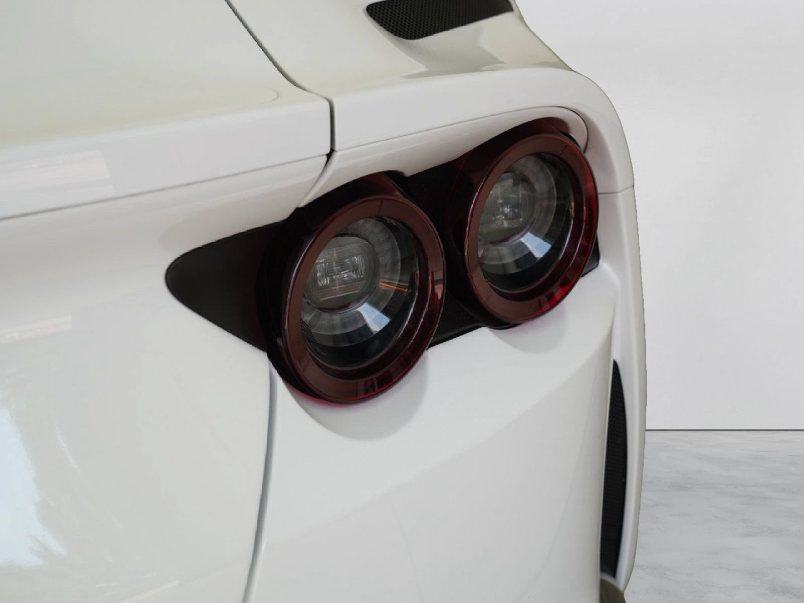Used 2022 Ferrari 812 GTS RWD image 51