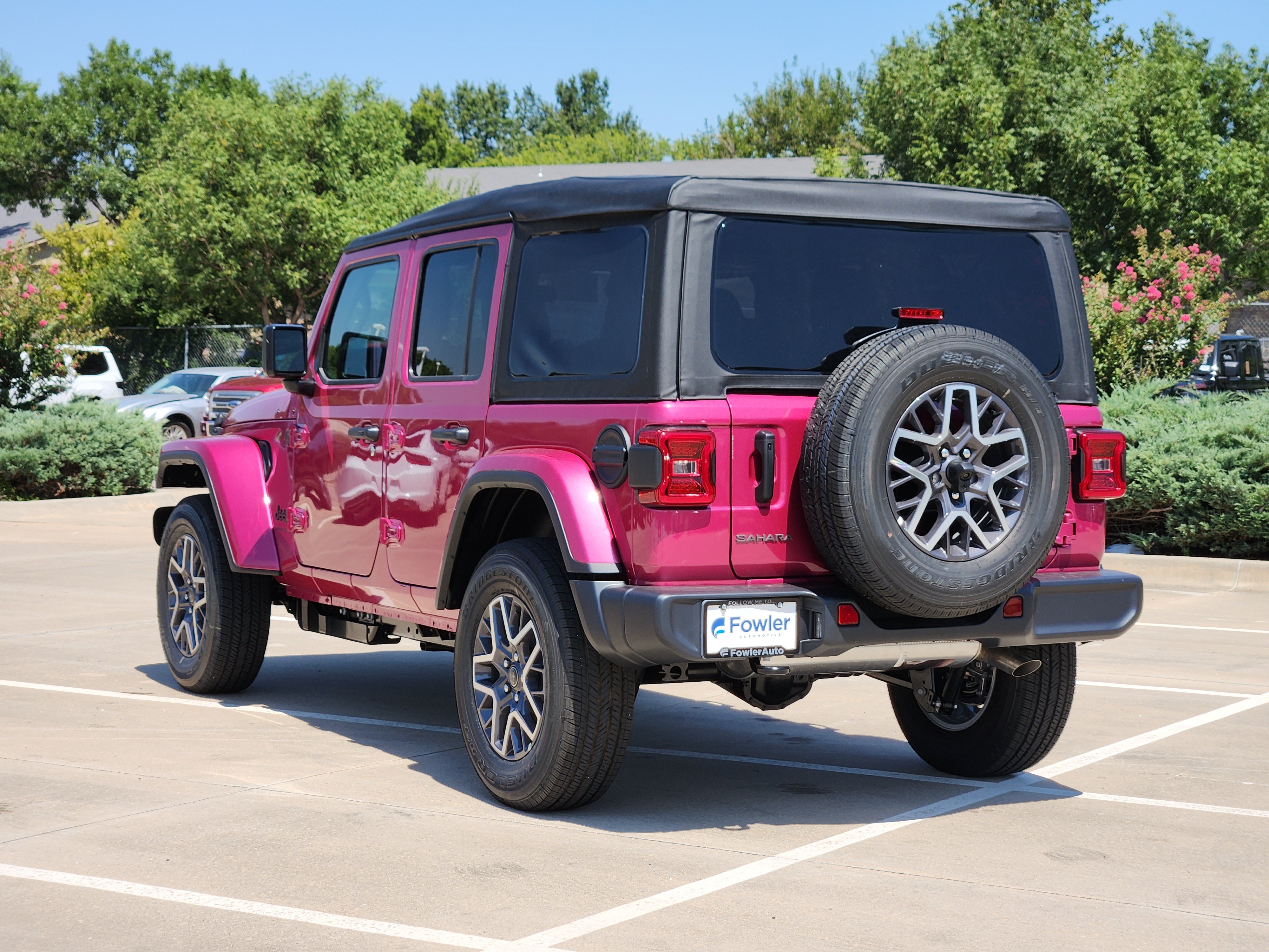 New 2026 Jeep Wrangler Unlimited Sahara AWD/4WD image 3