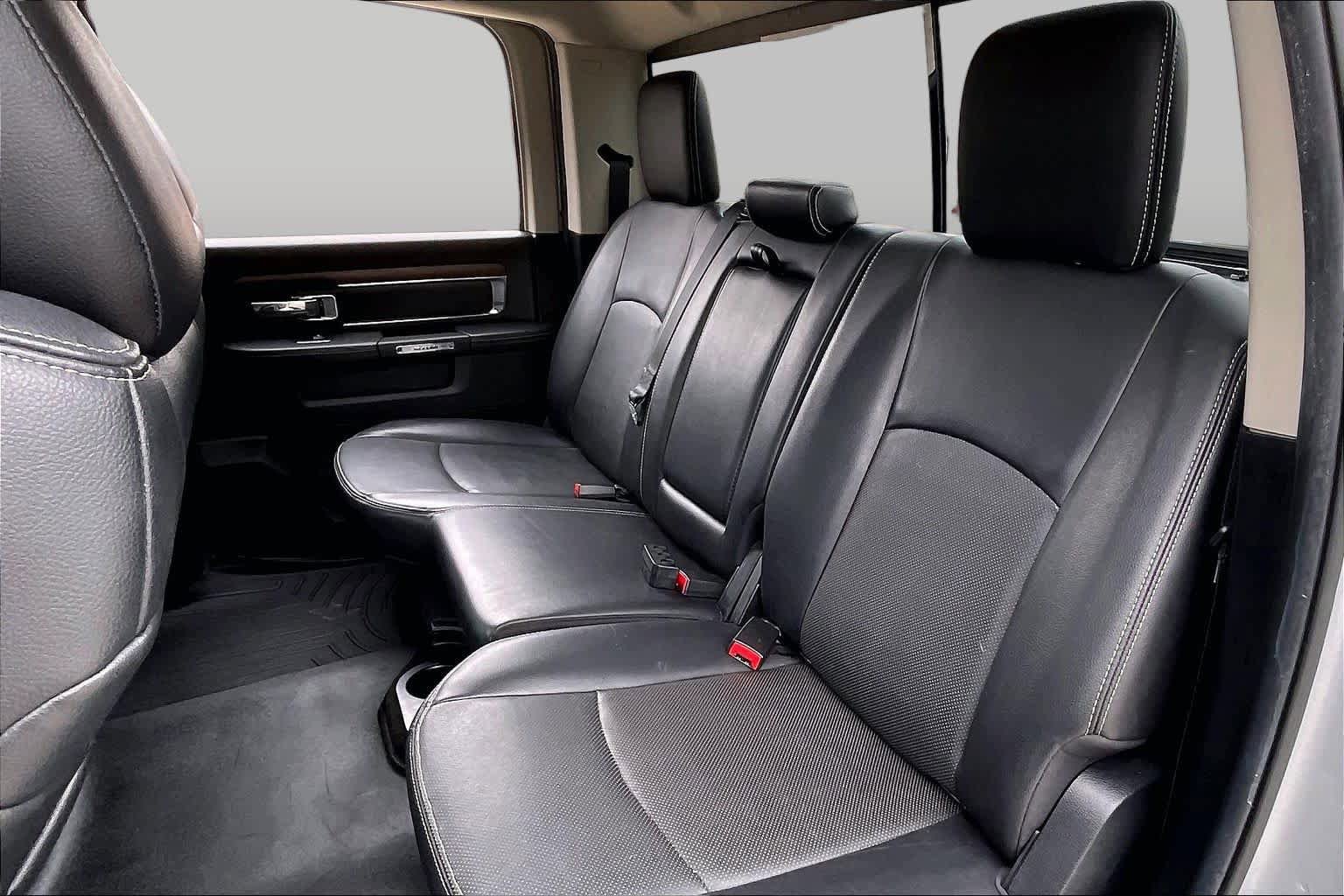 Used 2016 RAM 1500 Laramie w/ Convenience Group RWD image 20